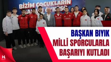 Altın ve Bronz Madalyalı Sporcular Başkanla Bir Arada