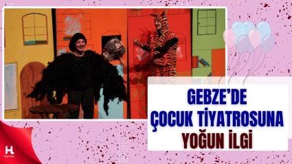 Renkli Çoraplı Kuzgun Minik Tiyatroseverlerle Buluştu