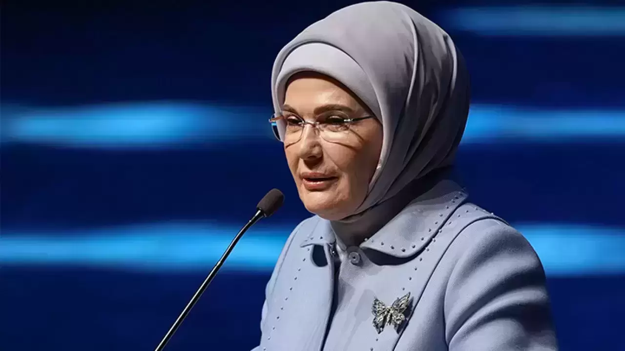 Emine Erdoğan, 5. Lider Eşleri Zirvesi'ne video mesaj gönderdi - Son Dakika  Haberleri