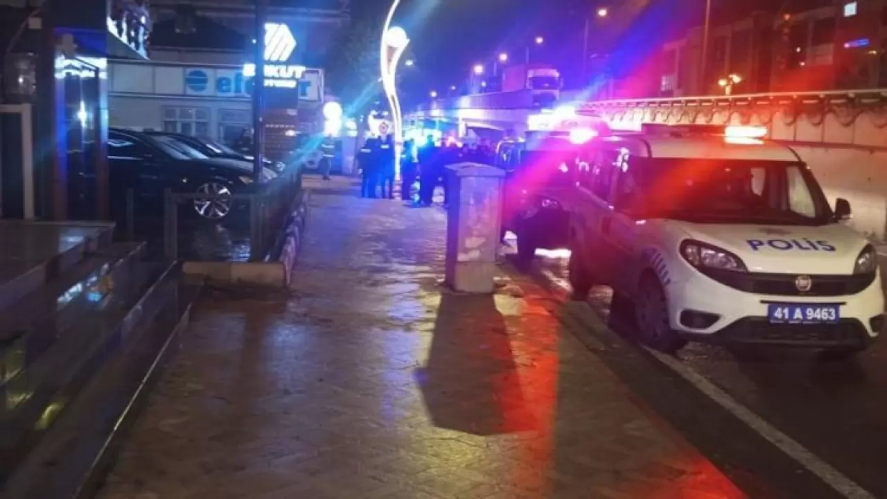 Körfez Haberleri - Husumetli olduğu galericiyi tabancayla vurdu - Kocaeli  Haberleri