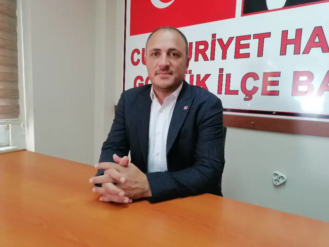 CHP İlçe Başkanı Mehmet Uzuner,  “TÜRKİYE’DE DEĞİŞİMİN AYAK İZLERİNİ ATIYORUZ”