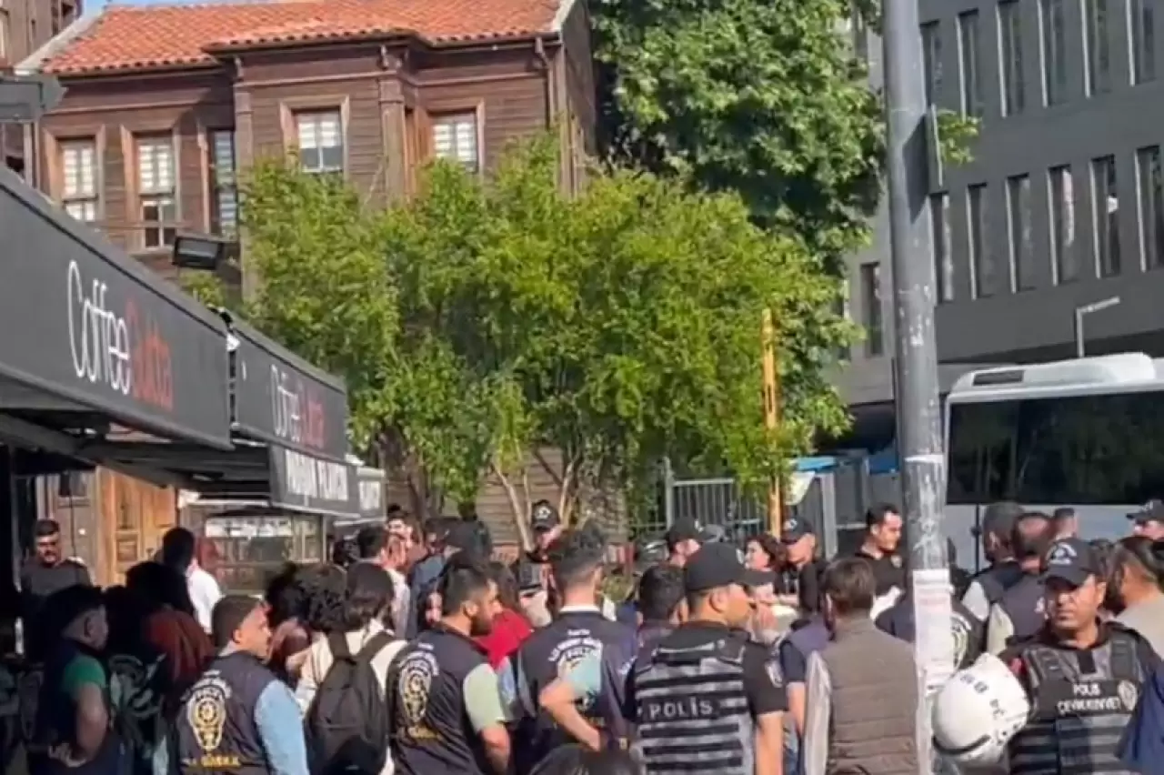 İstanbul Üniversitesi'nde Gezi anmasına polis müdahalesi: Öğrenciler  gözaltına alındı - Evrensel