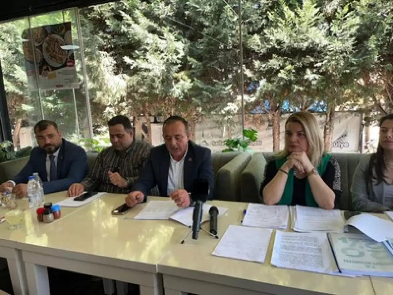 Hürriyet Kartepe'yi yerden yere vurdu