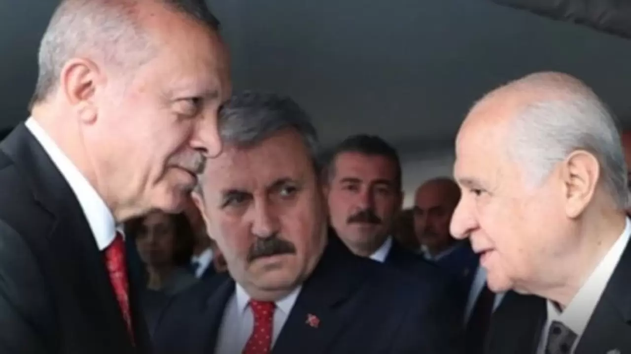 Bahçeli'nin teklifi Cumhur İttifakı'nı karıştırdı