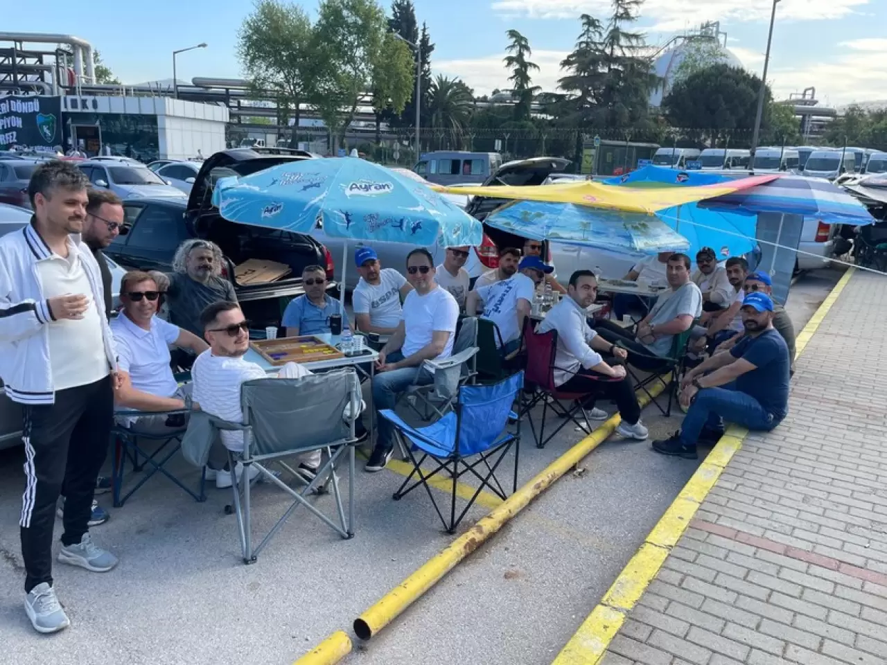 TÜPRAŞ işçileri Kocaeli’de oba kurdu