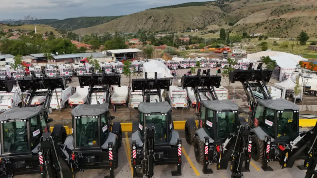 TBB'den 57 belediyeye 59 araç hibesi