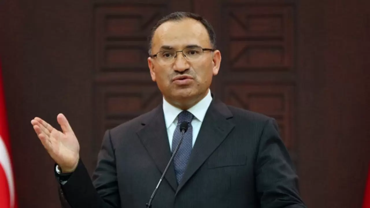 AKP Meclis Başkanvekili Bekir Bozdağ Seçildi - Resim : 1