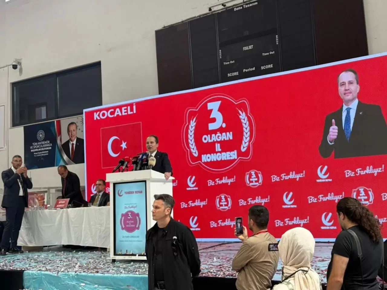 Yeniden Refah’ta Ahmet Emre Aydın seçilmiş başkan