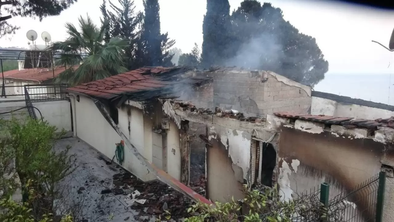 Ciğerlerimiz Yanıyor... İzmir ve Manisa'da Orman Yangınları Günlerdir Sürüyor - Resim : 7