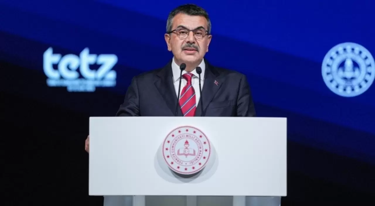 Bakan Tekin: Artık her okul kendi kıyafetini tanımlayacak - Başka Gazete
