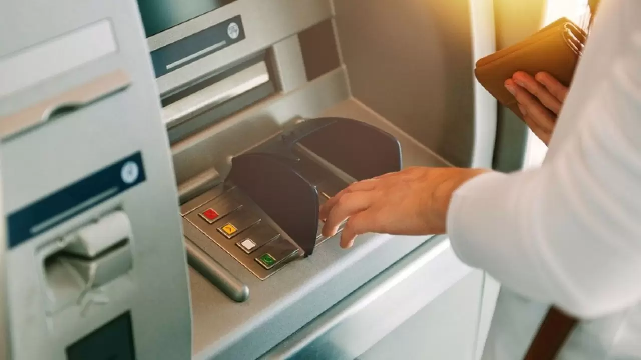 ATM Kullananlara Kritik Uyarı: Kartınızı Sakın Bu Şekilde Takmayın - Resim: 6