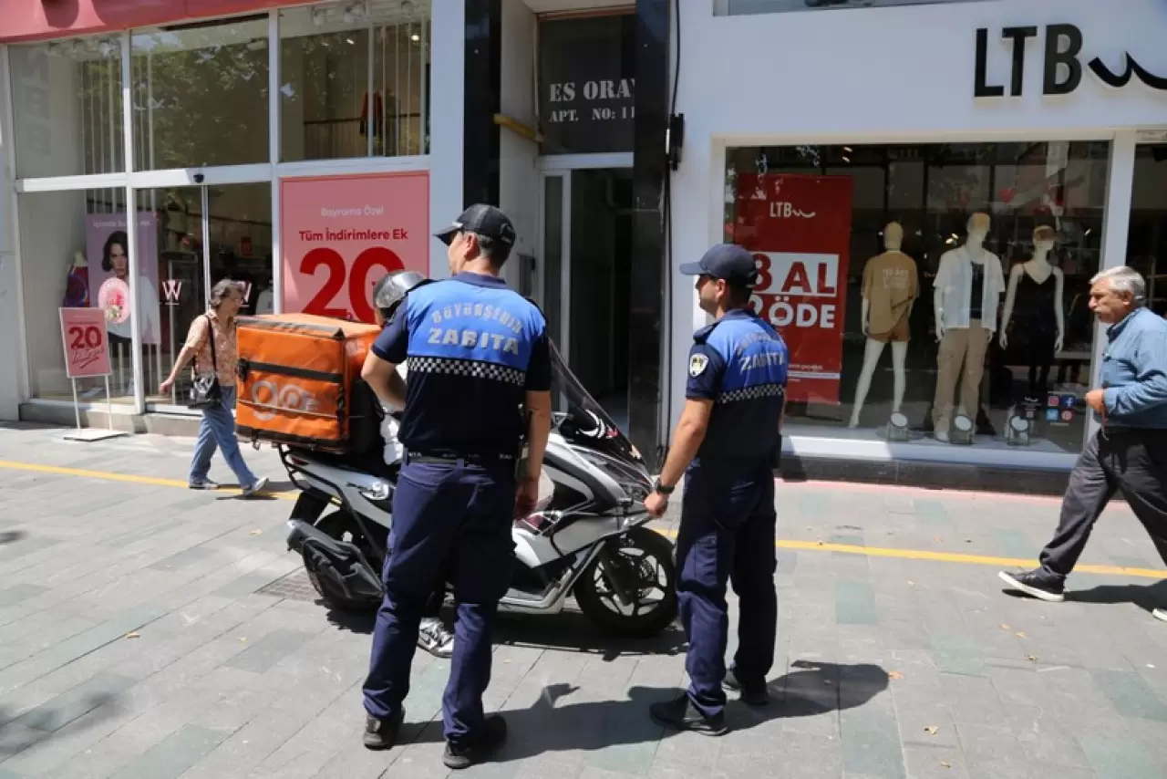 Kocaeli’de Büyükşehir ekipleri göz açtırmıyor