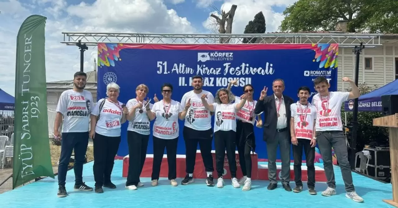 Halk koşusunda İmamoğlu tişörtlü katılım