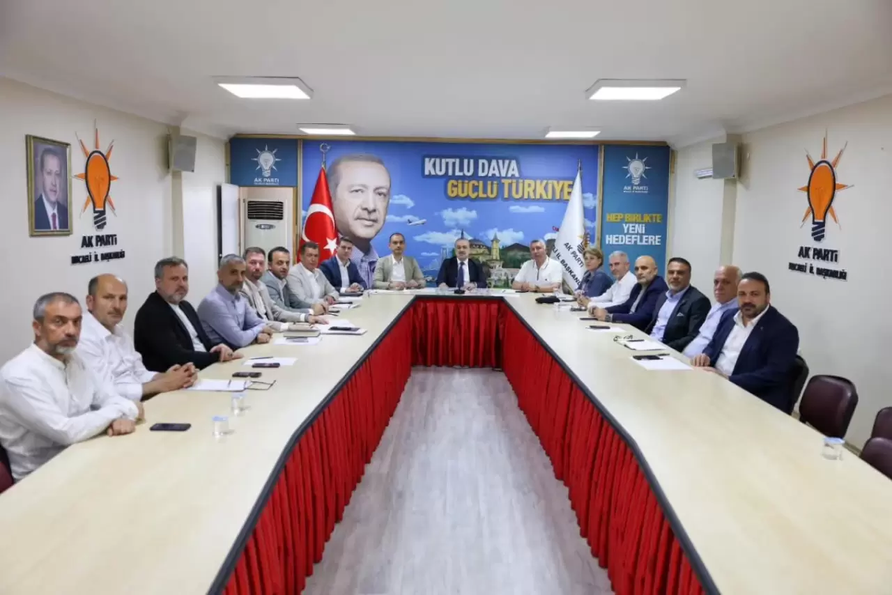 TALUS, İLÇE BAŞKANLARI İLE YAZ DÖNEMİNİ PROGRAMLADI