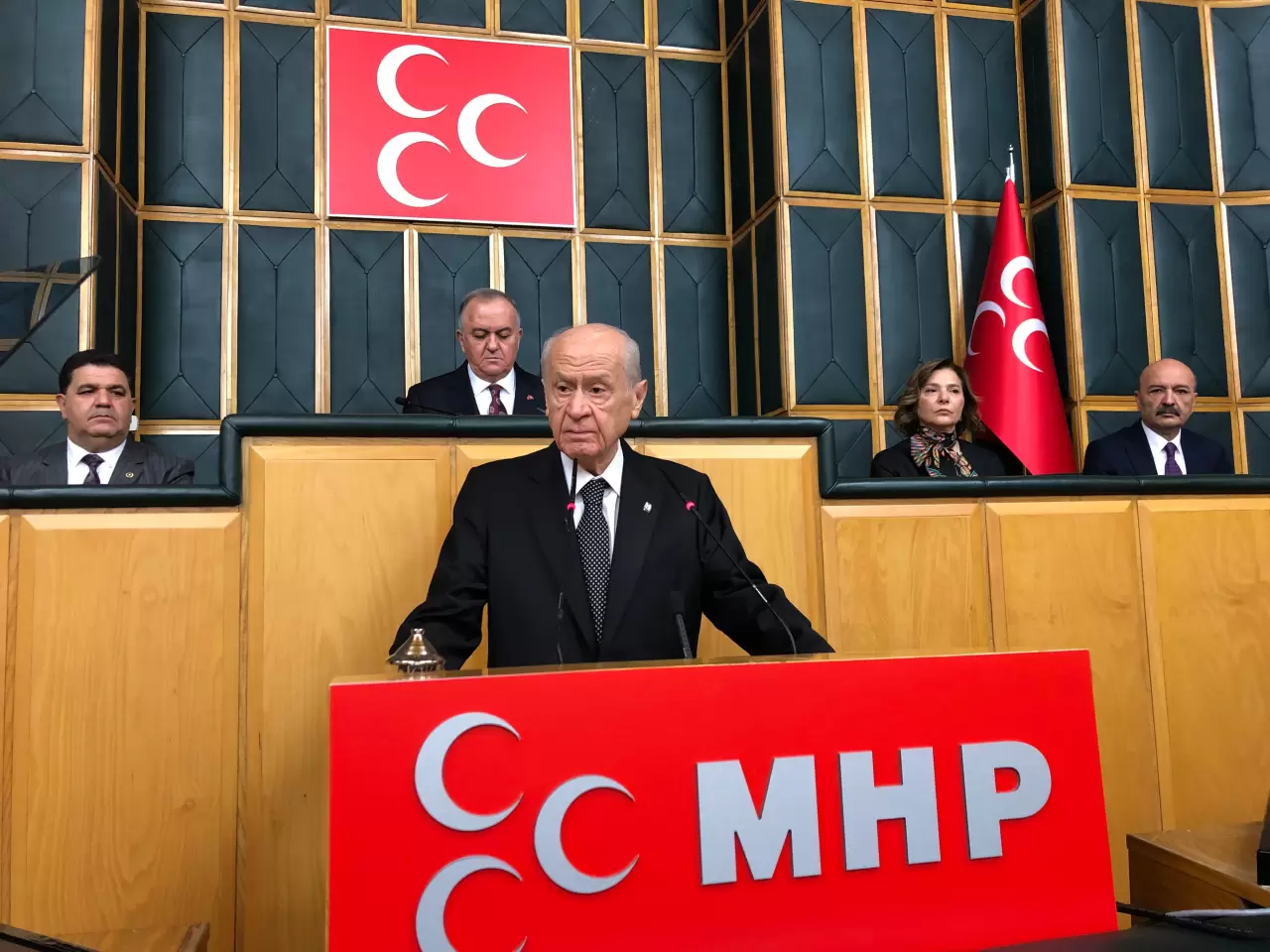 CANLI MHP lideri Devlet Bahçeli önemli açıklamalar yapıyor