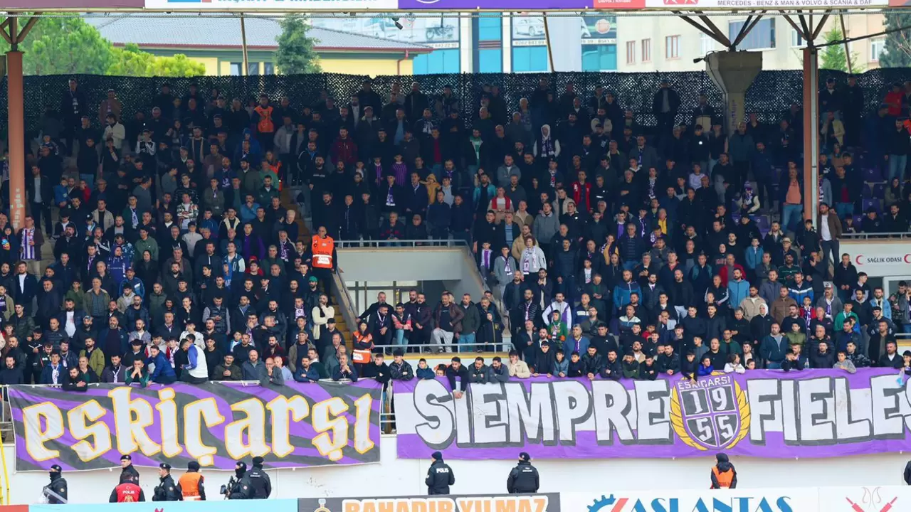 Gebzespor'un hızlı yükselişi durdu: Son 7 haftadaki düşüş dikkat çekiyor - TÜRKINFORM Son dakika Haberler