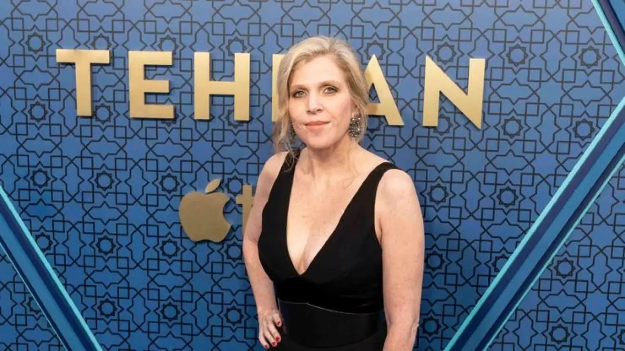 Ünlü casus dizisinin yapımcısı Dana Eden, Atinada otel odasında ölü bulundu  - Dünya Haberleri CNN TÜRK