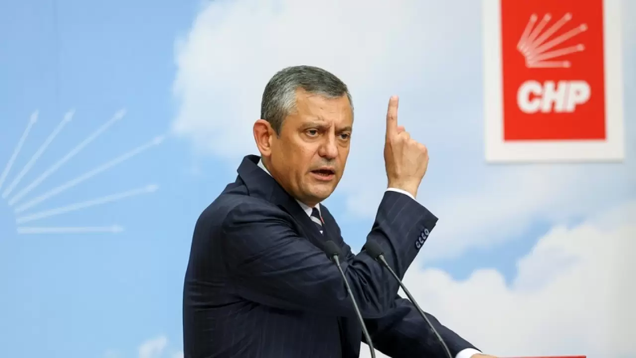 CHP Genel Başkanı Özgür Özel: “Seni Yüzde 29 ile Orada Oturtmam Erdoğan” -  Cumhuriyet Halk Partisi