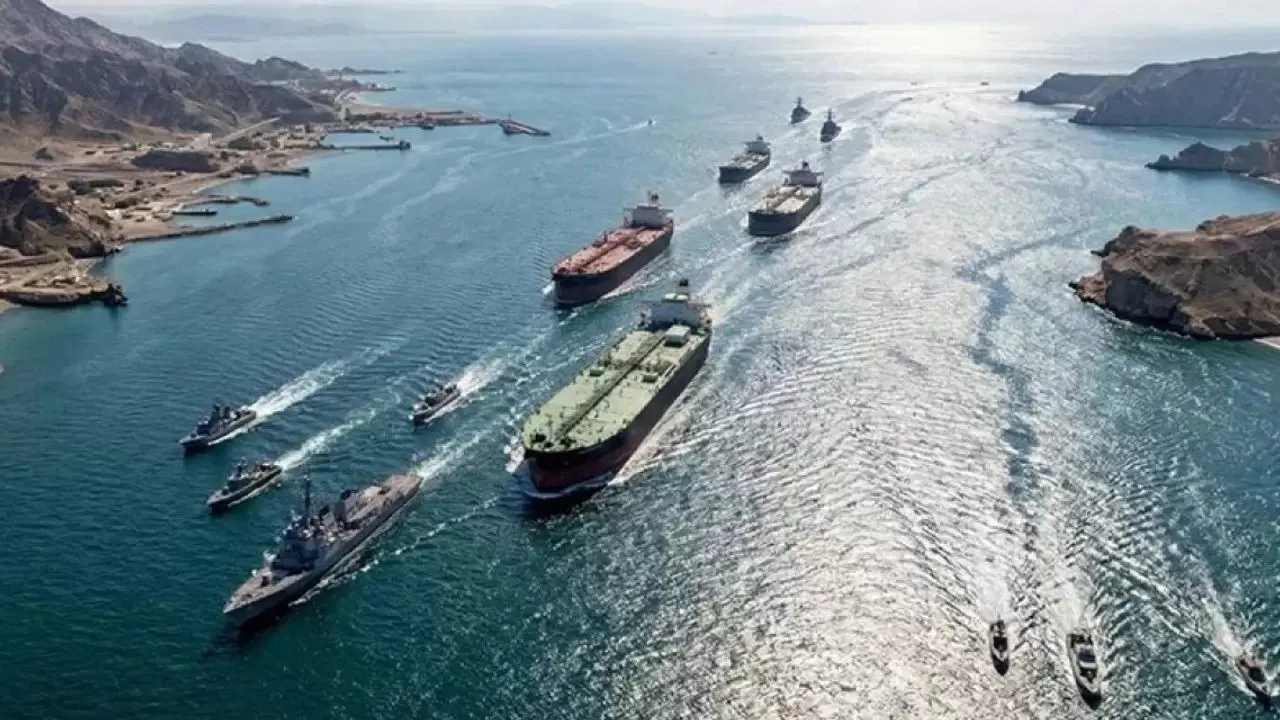 İran: Hürmüz Boğazı'nın yönetimi İran'a aittir