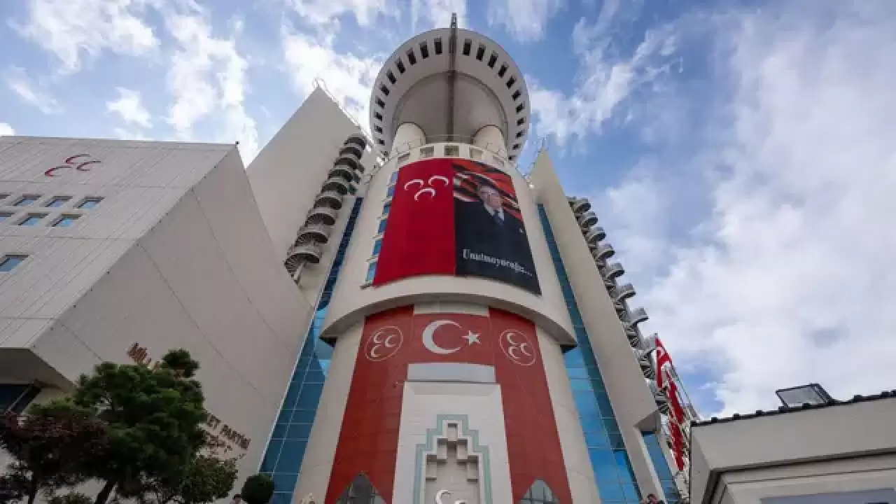 MHP'nin feshettiği il teşkilatı sayısı sekize yükseldi - BBC News Türkçe