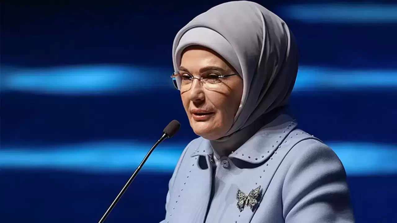 Emine Erdoğan, 5. Lider Eşleri Zirvesi'ne video mesaj gönderdi - Son Dakika  Haberleri