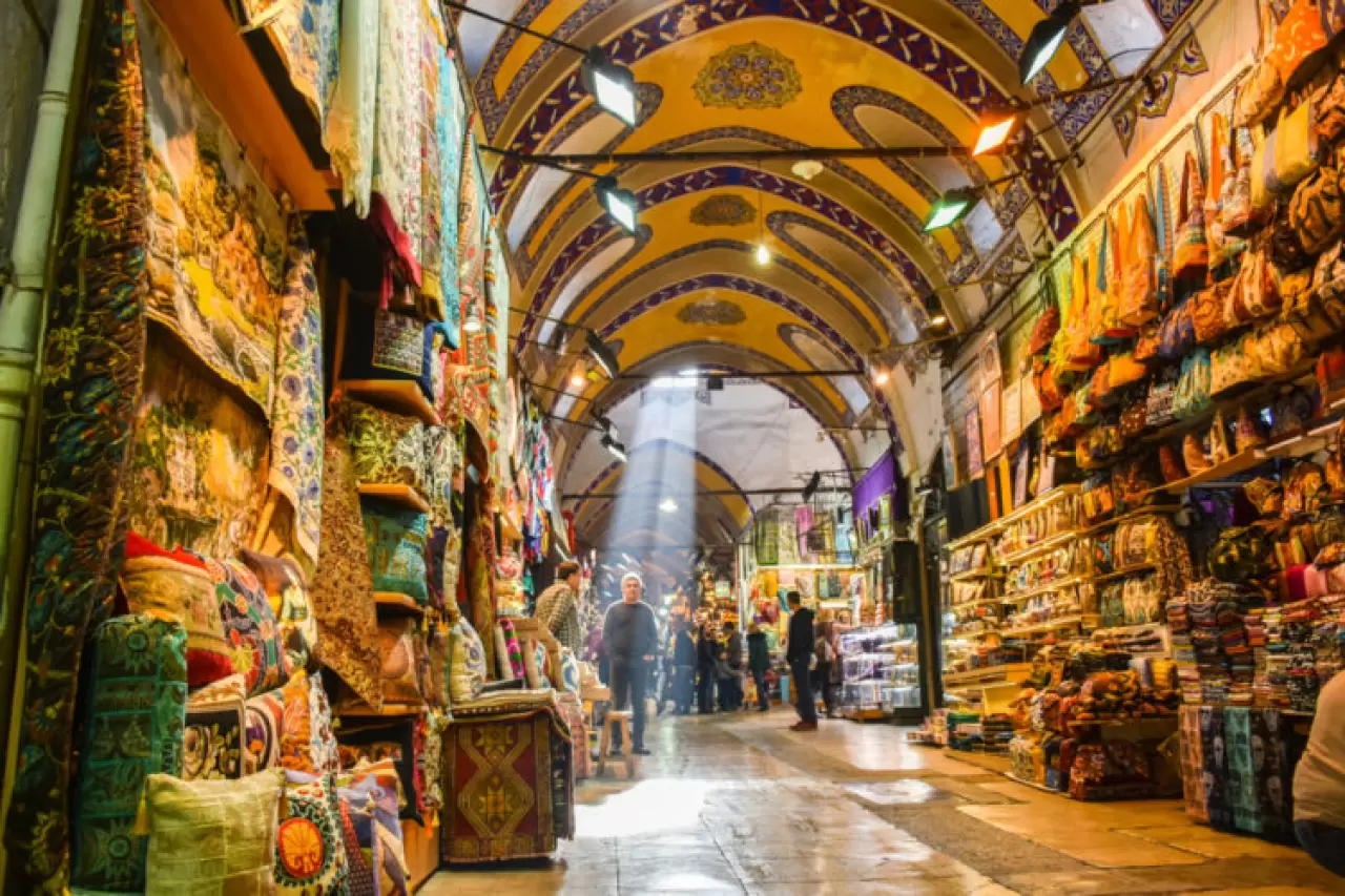 Eminönü'nden Balat'a Yürürken Görmeniz Gereken 10 Mekân - Pera Palace Hotel