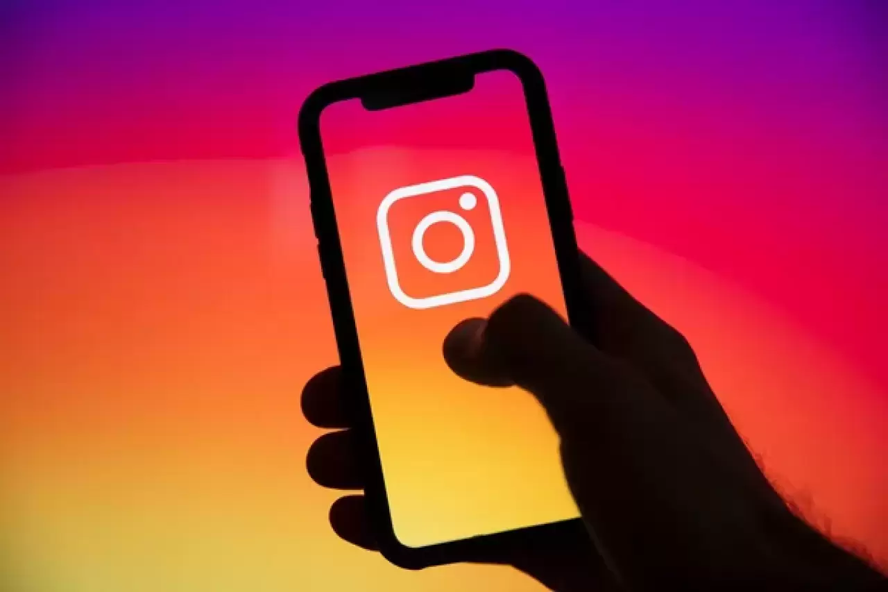 Instagram icon stok fotoğraflar, telifsiz resimler, görseller | DepositPhotos