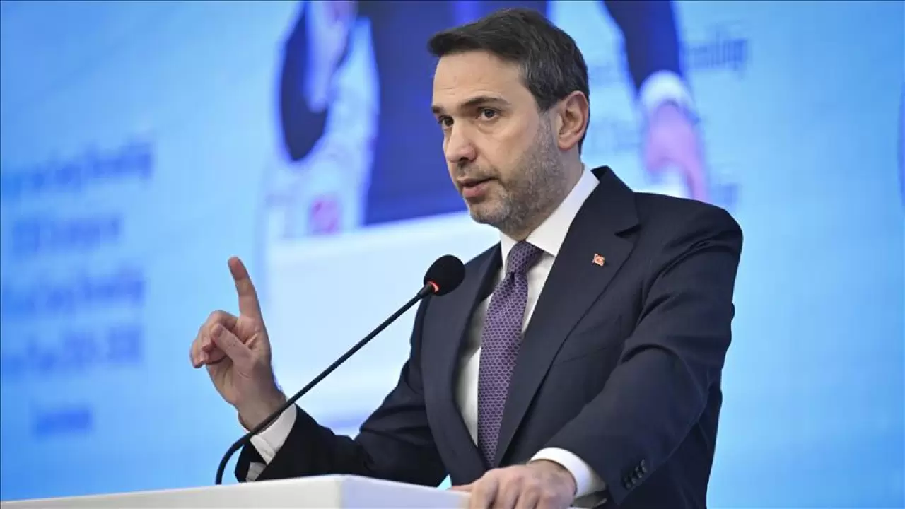 Bakan Bayraktar, kritik madenlerde tüm ülkelerle işbirliğine hazır olduklarını bildirdi